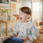 Bavoir � manches longues space (6 - 24 mois)