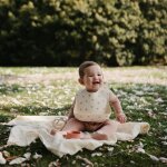 Bavoir � poche en silicone bows