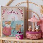 Bo�te livre zo� prend le th�