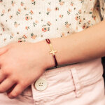 Bracelet cordon croix personnalisable (plaqu� or 18 carats)
