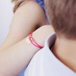 Bracelet cordon enfant kids m�daille (plaqu� or jaune)