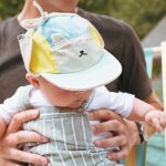 Casquette anti - uv camper fun ourson bleu (6 - 12 mois)