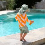 Casquette prot�ge nuque anti - uv scooter et chien (1 - 3 ans)
