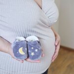 Coffret de naissance chaussons et bracelet sonore el�phant