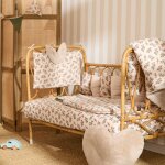 Coussin d�co forme coeur fausse fourrure angora beige et fleurs