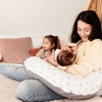 Coussin de maternit� en coton lapins
