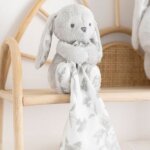 Doudou augustin le lapin gris Doudou augustin le lapin gris