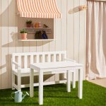 Ensemble table et canap� de jardin blanc