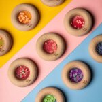 Hochet sensoriel sensory donut grappes de raisin