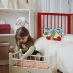 Lit de poup�e fsc grande cerise
