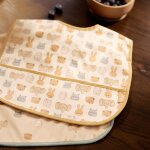 Lot de 2 bavoirs plastifi�s jollies