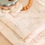Lot de 2 maxi - langes en coton elephant tales (115 x 115 cm)