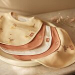 Lot de 5 bavoirs imperm�ables kangaroots