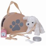 Petit chien avec son sac