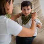 Petit foulard oscar bandana kaki (55 x 55 cm)