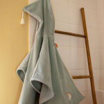 Poncho de bain vert pingouin personnalisable (0 - 5 ans)