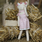 Poup�e souple chat rose (20 cm)