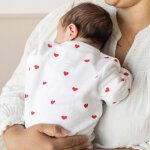 Pyjama c?urs rouges (pr�matur�)
