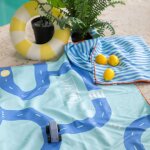 Serviette de plage 2 en 1 circuit bleu (140 x 70 cm)