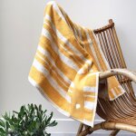Serviette de plage ray�e soleil personnalisable (70 x 140 cm)