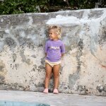 T - shirt anti - uv manches courtes violet (7 - 12 mois)