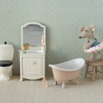 Souris de plage avec bou�e petite s?ur points rouges