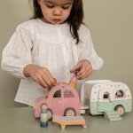 Voiture avec caravane