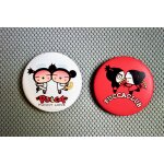 2 anciens badges pucca . funny love et pucca club. diamtre : 4, 3 cm.
