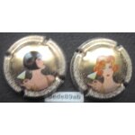 2 capsules de champagne g�n�rique . femme avec une coupe .