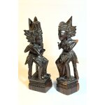 2 petites statuettes incas bois - hauteur 15 cm largeur 35 mm - achet�e sur place chez brocanteur