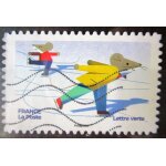 2022. adh2224: souris faisant du patin a glace. 2022. adh2224: souris faisant du patin a glace.