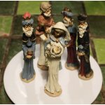 5 santons dont la vierge et l'enfant et les rois mages . hteur de chacun:15cm. envoi mondial relay.