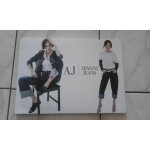 Affiche aj :armani jeans. deux faces diffrentes.