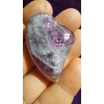 Am�thyste coeur pendentif. magnifique pierre qui est parfaite comme pendentif mais egalement comme objet ...