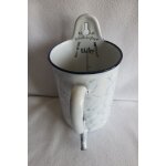 Ancien pot a lavement emaillé blanc veiné bleu Ancien pot a lavement emaillé blanc veiné bleu