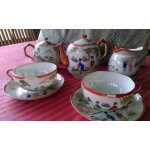 Ancien service a th� en porcelaine fine du japon - d�cor geisha et paysage - sign� au dos