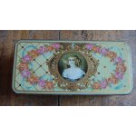 Ancienne boite rectangulaire metal tole lithographiee chocolat a la marquise de sevigne, royat, a rouzaud, ... Ancienne boite rectangulaire metal tole lithographiee chocolat a la marquise de sevigne, royat, a rouzaud, ...