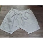 Ancienne culotte de femme ferm�e a broderie
