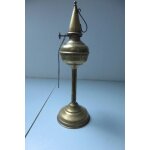 Ancienne lampe a huile en laiton style gardon Ancienne lampe a huile en laiton style gardon