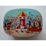 Bo�te a bonbons vintage bonbons brochet  ; le man�ge enchant� ;
