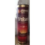 Bo�te ronde en carton (vide)scotch whisky the benriack aged 21 years. hauteur 30cm diam�tre 8, 5cm