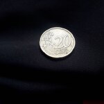 Bonjour je voudrais vendre une vingtaine d'euro de saints espagnols datant de 1999 qui veulent les acheter ...