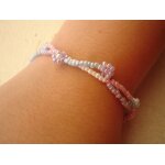 Bracelet a perles roses, blanches et bleues