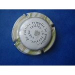 Capsule de champagne vigne taill�e en f�vrier. . . . gris moyen