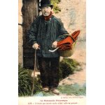 Carte postale ancienne, folklore, normandie pittoresque, homme avec son panier, canne, parapluie