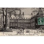 Carte postale ancienne, france, orne ( 61 ), flers, le ch�teau, l'h�tel de ville, cour d'honneur sous ...
