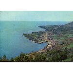 Carte postale de pico, aores (portugal) santa cruz das ribeiras, vue de la route ctire