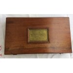 Chocolat menier - coffret bois echantillons offert musées scolaires - fin 19ème Chocolat menier - coffret bois echantillons offert musées scolaires - fin 19ème