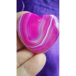 Coeur pendentif en agate. rose. 4. 5 cm. une des plus belles pierres de ma collection. lot 726