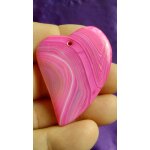 Coeur pendentif en agate. rose a rayures blanches. une des plus belles pierres de ma collection. lot ...